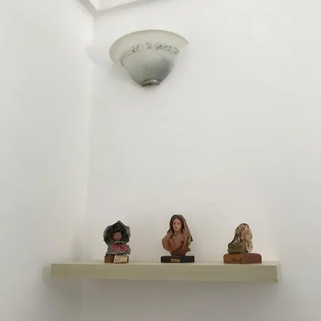 בית נופש Dimora Serafini לצ'ה