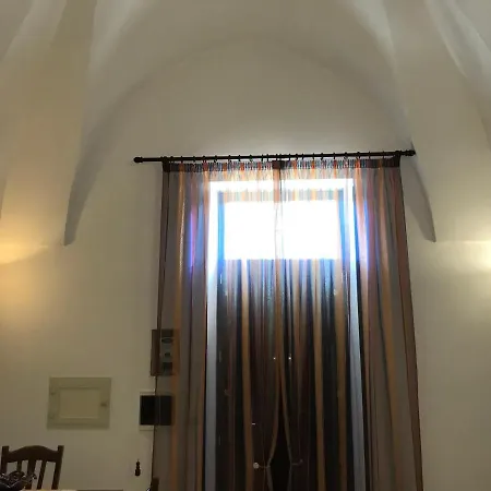 Dimora Serafini לצ'ה