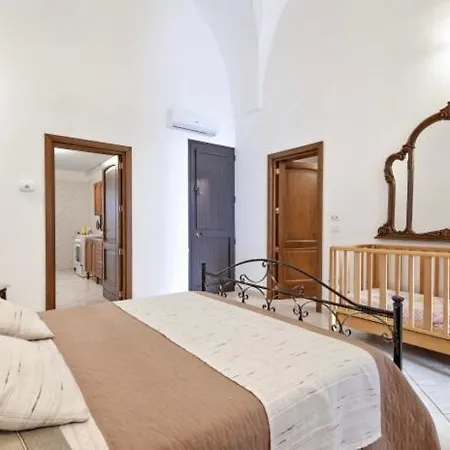Dimora Serafini Feriehus Lecce